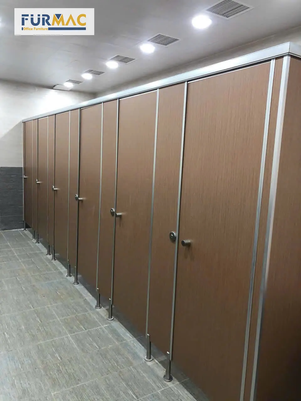 Vách ngăn vệ sinh Compact dày 12mm