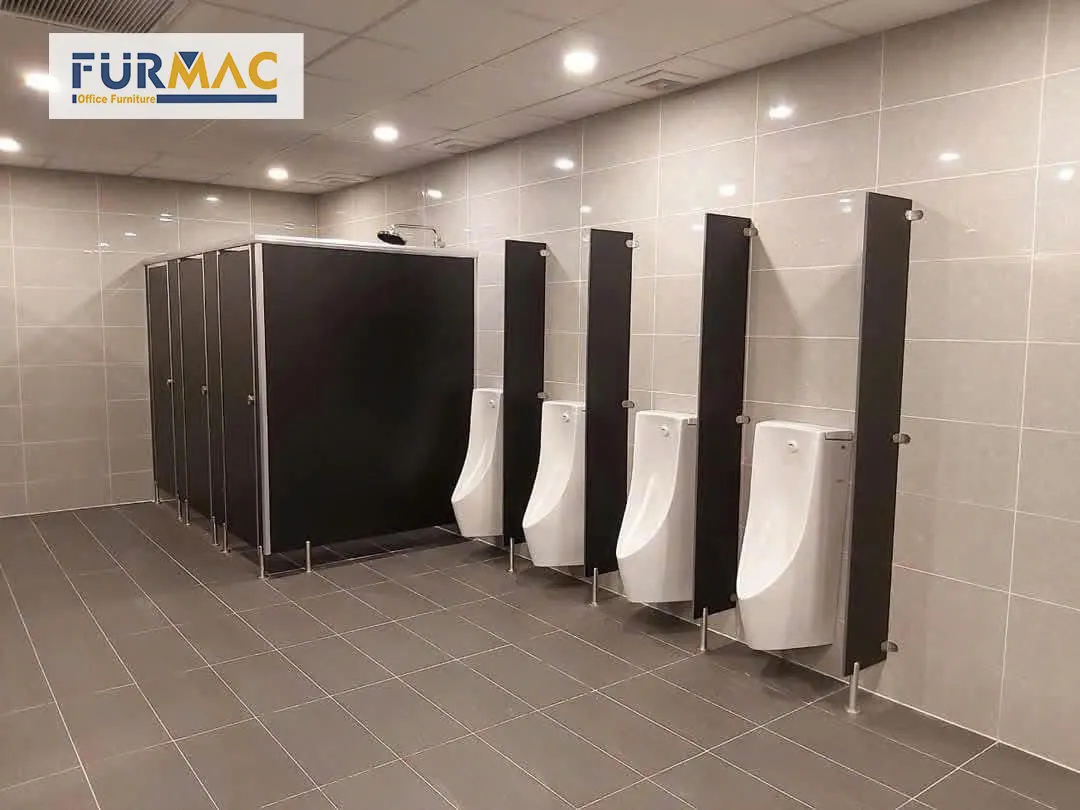 Chiều cao vách vệ sinh Composite tiêu chuẩn