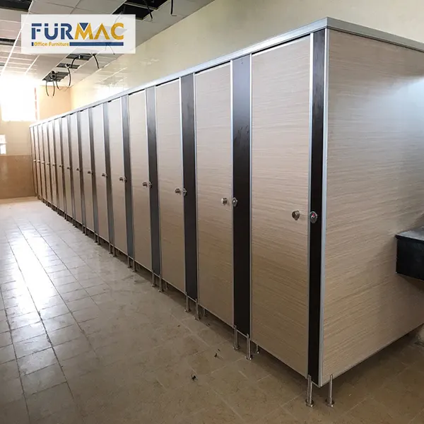 Vách vệ sinh chịu nước nào tốt nhất? Tốt và tiết kiệm chi phí nhất?