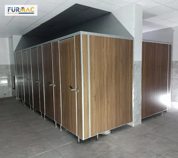 Phân loại các loại vách ngăn vệ sinh phổ biến: Compact HPL, CDF, MDF, MFC