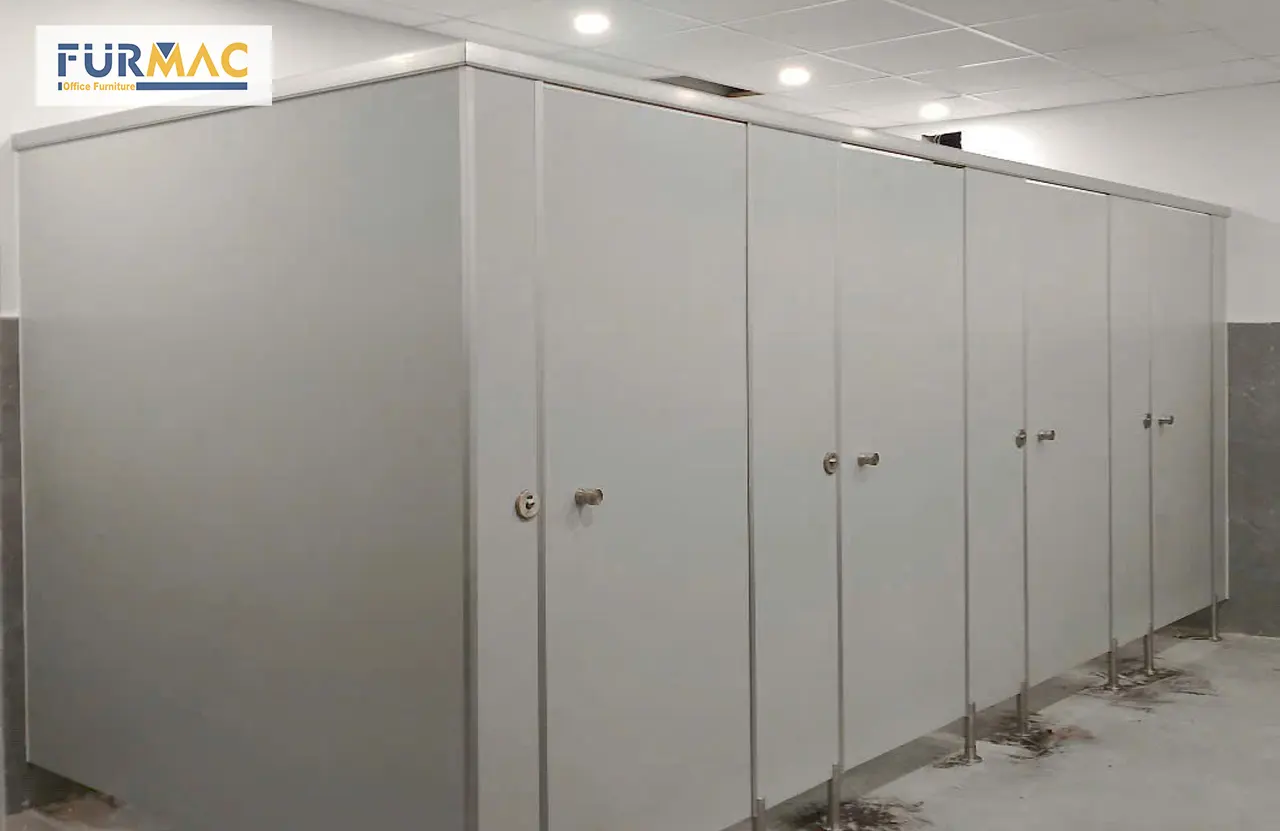 200m2 vách ngăn vệ sinh trung tâm Truyền Thông - Giáo dục sức khỏe tỉnh Quảng Bình