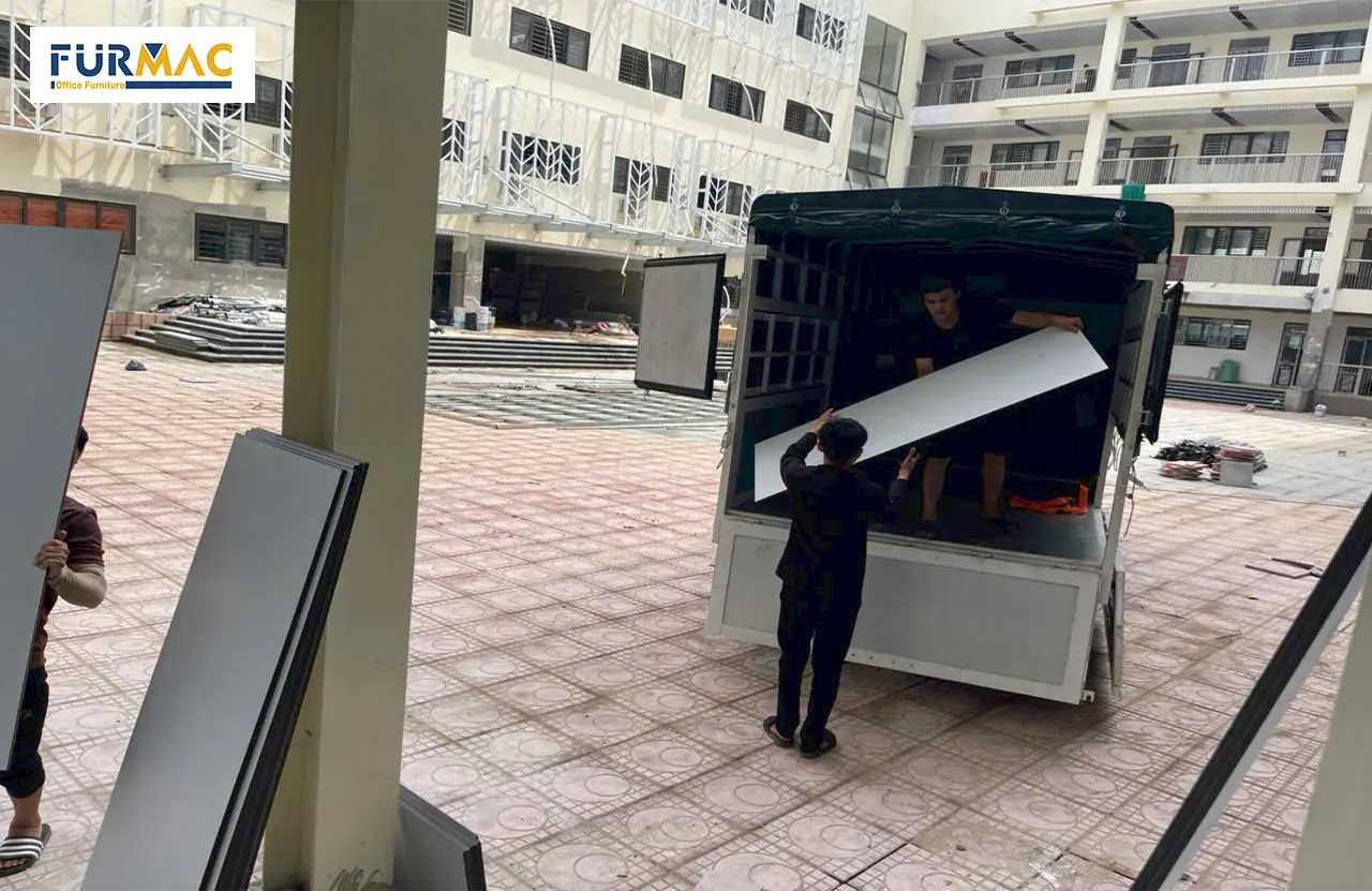 Vách ngăn vệ sinh cho Trường THCS Phường Hoàng Mai